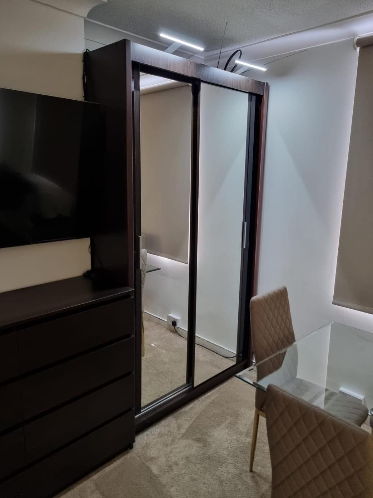 Stylish London Apartment & Free Parking Luaran gambar